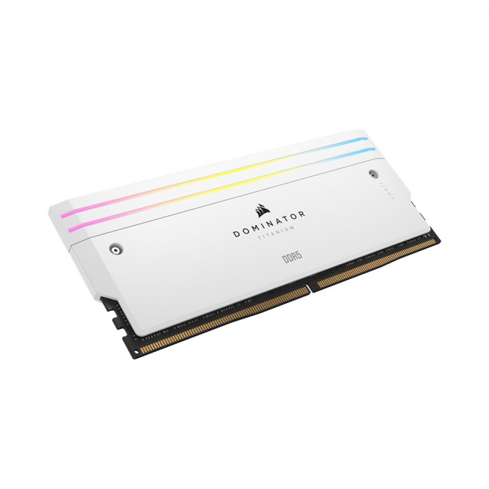 RAM Corsair DOMINATOR TITANIUM White RGB 32GB (2x16GB/DDR5/6400Mhz)